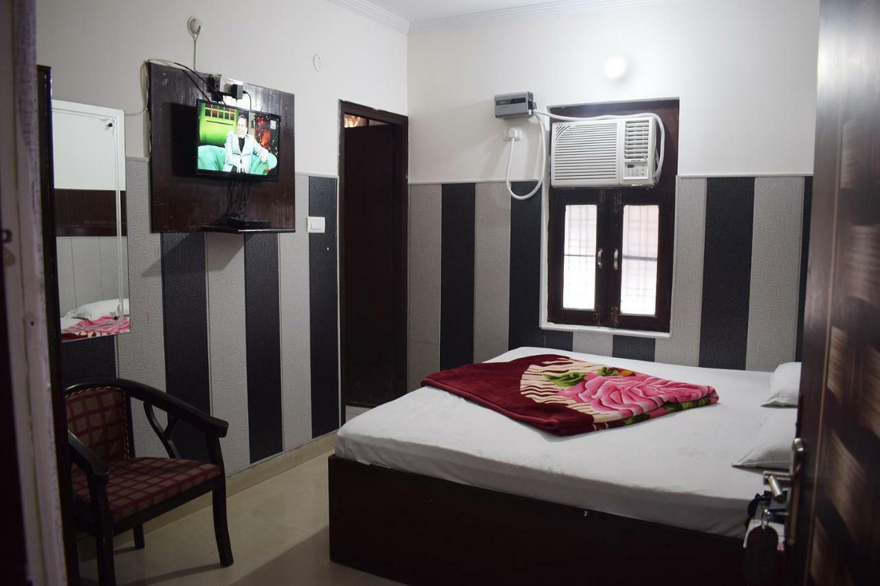 Hotel Thakur Ji Haridwar Exterior photo